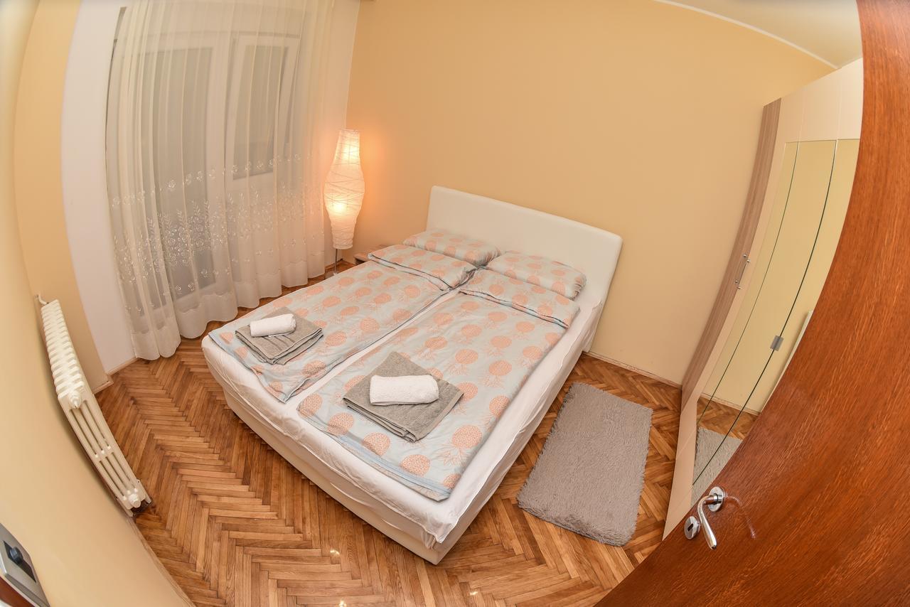 Chimney Modern Apartment Novi Sad Esterno foto